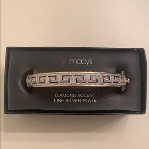 DIAMOND ACCENT BRACELET